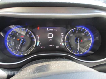 2023 Chrysler Pacifica Touring L 121.6" WB - miniatura 6