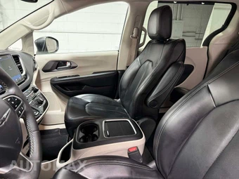 2023 Chrysler Pacifica Touring L 121.6" WB - miniatura 13