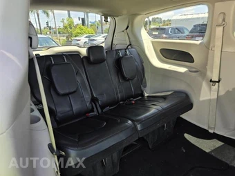 2023 Chrysler Pacifica Touring L 121.6" WB - miniatura 3