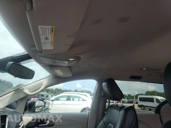 2023 Chrysler Pacifica Touring L 121.6" WB – miniatura 18