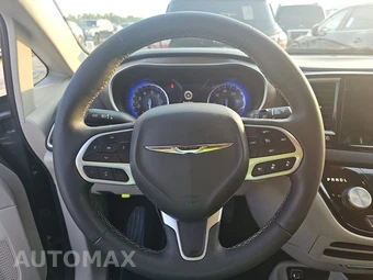2023 Chrysler Pacifica Touring L 121.6" WB - miniatura 10