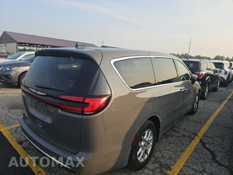 2023 Chrysler Pacifica Touring L 121.6" WB - miniatura 4
