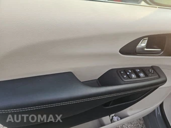 2023 Chrysler Pacifica Touring L 121.6" WB - miniatura 9