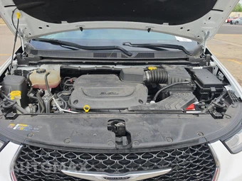 2023 Chrysler Pacifica Touring L 121.6" WB - miniatura 16