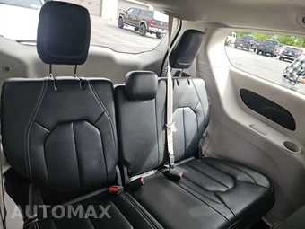 2023 Chrysler Pacifica Touring L 121.6" WB - miniatura 14