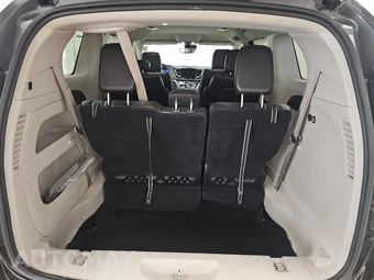 2023 Chrysler Pacifica Touring L 121.6" WB - miniatura 17
