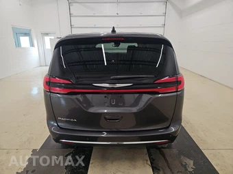 2023 Chrysler Pacifica Touring L 121.6" WB - miniatura 5