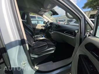 2023 Chrysler Pacifica Touring L 121.6" WB - miniatura 19