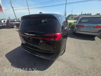 2023 Chrysler Pacifica Touring L 121.6" WB - miniatura 3