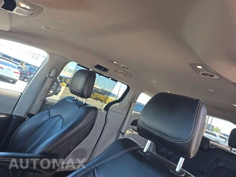 2023 Chrysler Pacifica Touring L 121.6" WB - miniatura 18