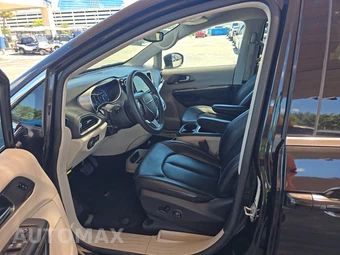 2023 Chrysler Pacifica Touring L 121.6" WB - miniatura 7