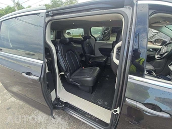 2023 Chrysler Pacifica Touring L 121.6" WB – miniatura 14