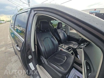 2023 Chrysler Pacifica Touring L 121.6" WB – miniatura 16