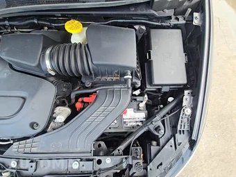 2023 Chrysler Pacifica Touring L 121.6" WB – miniatura 22
