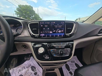 2023 Chrysler Pacifica Touring L 121.6" WB – miniatura 7