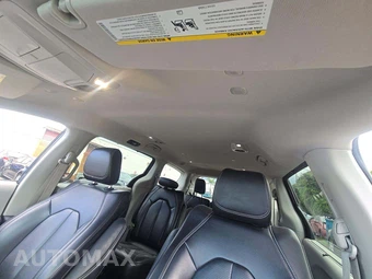 2023 Chrysler Pacifica Touring L 121.6" WB – miniatura 8