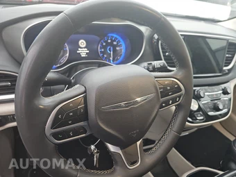 2023 Chrysler Pacifica Touring L 121.6" WB - miniatura 10