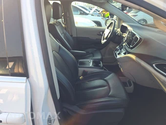 2023 Chrysler Pacifica Touring L 121.6" WB - miniatura 8