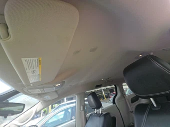 2023 Chrysler Pacifica Touring L 121.6" WB - miniatura 18