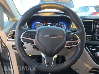 2023 Chrysler Pacifica Touring L 121.6" WB - miniatura 10