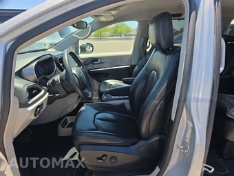 2023 Chrysler Pacifica Touring L 121.6" WB – miniatura 7