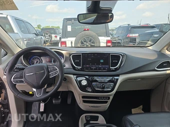 2023 Chrysler Pacifica Touring L 121.6" WB - miniatura 11