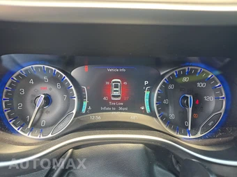 2023 Chrysler Pacifica Touring L 121.6" WB - miniatura 12