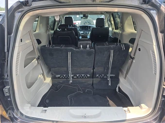 2023 Chrysler Pacifica Touring L 121.6" WB - miniatura 17