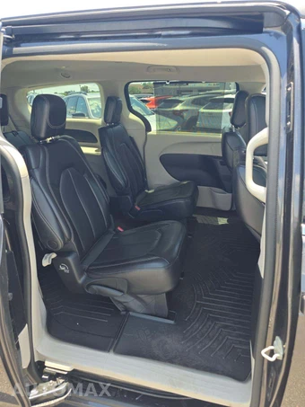 2023 Chrysler Pacifica Touring L 121.6" WB - miniatura 17