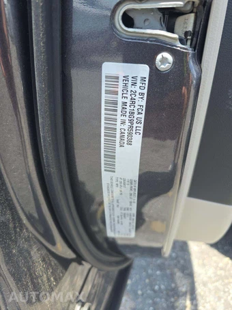 2023 Chrysler Pacifica Touring L 121.6" WB - miniatura 5