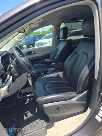 2023 Chrysler Pacifica Touring L 121.6" WB - miniatura 6