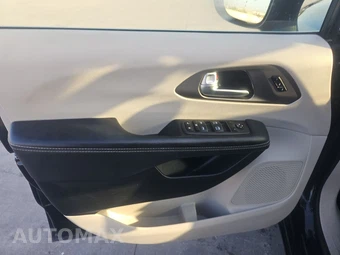 2023 Chrysler Pacifica Touring L 121.6" WB - miniatura 9