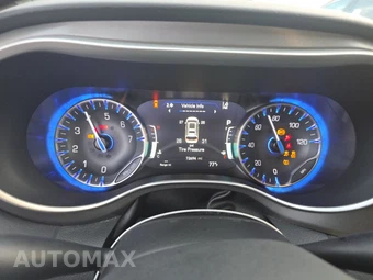2023 Chrysler Pacifica Touring L 121.6" WB - miniatura 12