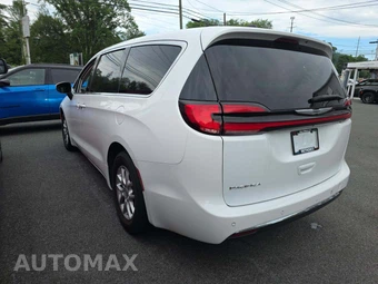 2023 Chrysler Pacifica Touring L 121.6" WB - miniatura 2
