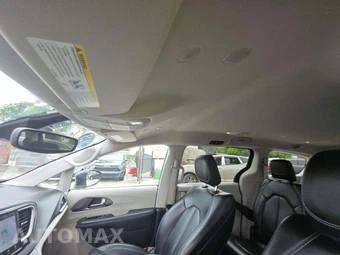 2023 Chrysler Pacifica Touring L 121.6" WB - miniatura 11