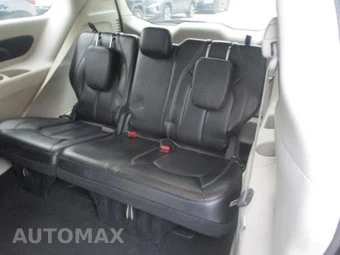 2023 Chrysler Pacifica Touring L 121.6" WB - miniatura 17