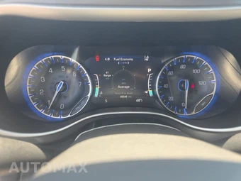 2023 Chrysler Pacifica Touring L 121.6" WB - miniatura 12