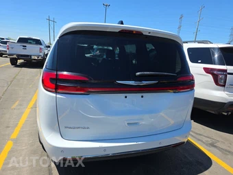 2023 Chrysler Pacifica Touring L 121.6" WB - miniatura 5