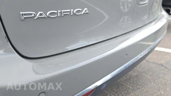 2023 Chrysler Pacifica Touring L 121.6" WB - miniatura 25
