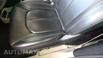 2023 Chrysler Pacifica Touring L 121.6" WB – miniatura 21