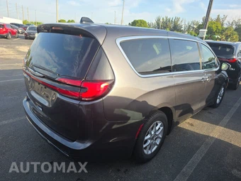 2023 Chrysler Pacifica Touring L 121.6" WB – miniatura 4