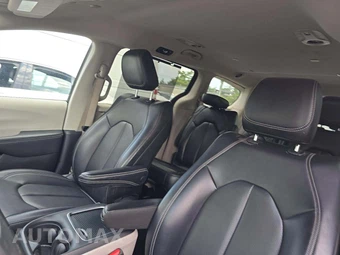 2023 Chrysler Pacifica Touring L 121.6" WB - miniatura 11