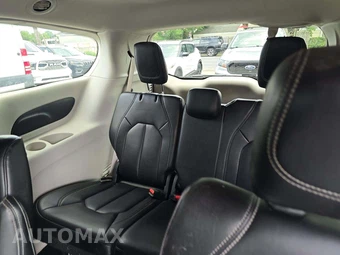 2023 Chrysler Pacifica Touring L 121.6" WB - miniatura 14