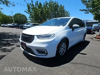 2023 Chrysler Pacifica Touring L 121.6" WB
