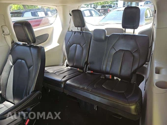 2023 Chrysler Pacifica Touring L 121.6" WB - miniatura 11