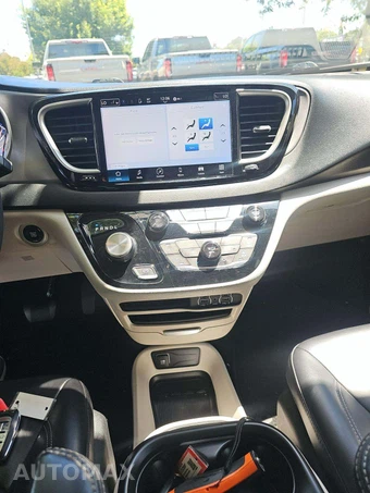 2023 Chrysler Pacifica Touring L 121.6" WB - miniatura 7