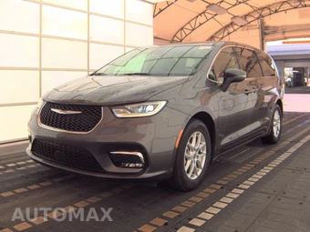 2023 Chrysler Pacifica Touring L 121.6" WB