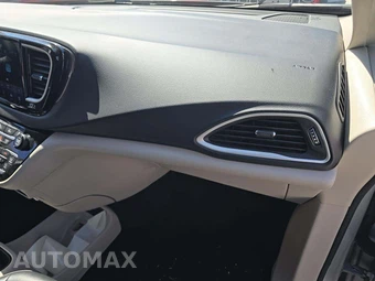 2023 Chrysler Pacifica Touring L 121.6" WB - miniatura 17