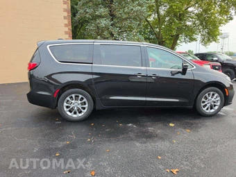 2023 Chrysler Pacifica Touring L 121.6" WB - miniatura 4