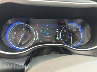 2023 Chrysler Pacifica Touring L 121.6" WB - miniatura 9